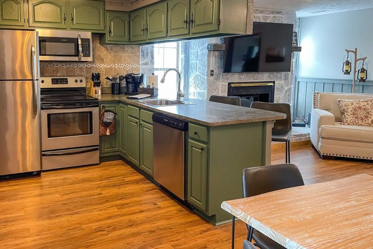 Mountain Views At Dolly'S Castle Unit 7 Sevierville Exterior foto