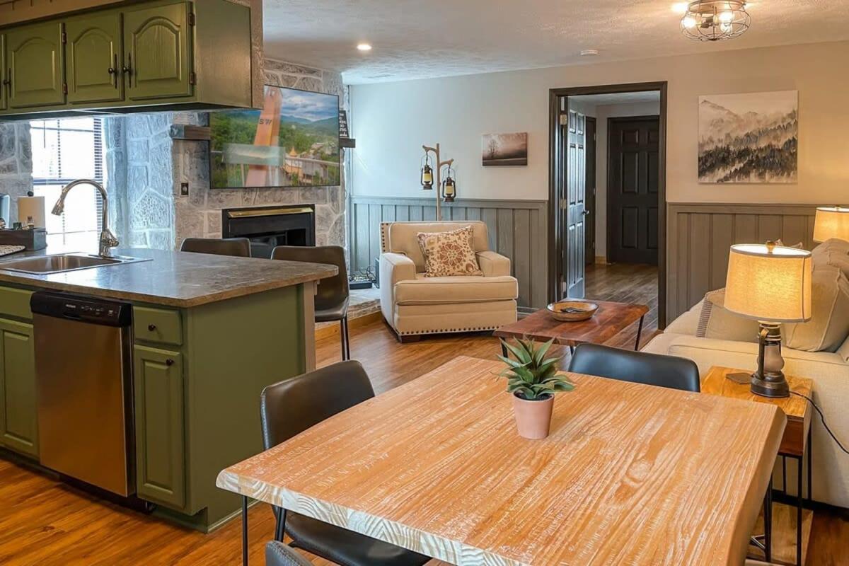 Mountain Views At Dolly'S Castle Unit 7 Sevierville Exterior foto