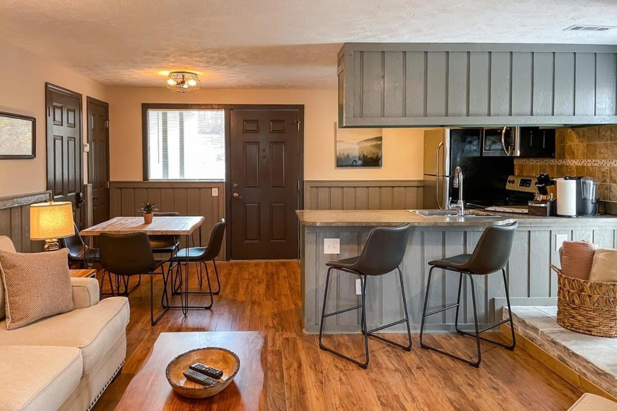Mountain Views At Dolly'S Castle Unit 7 Sevierville Exterior foto